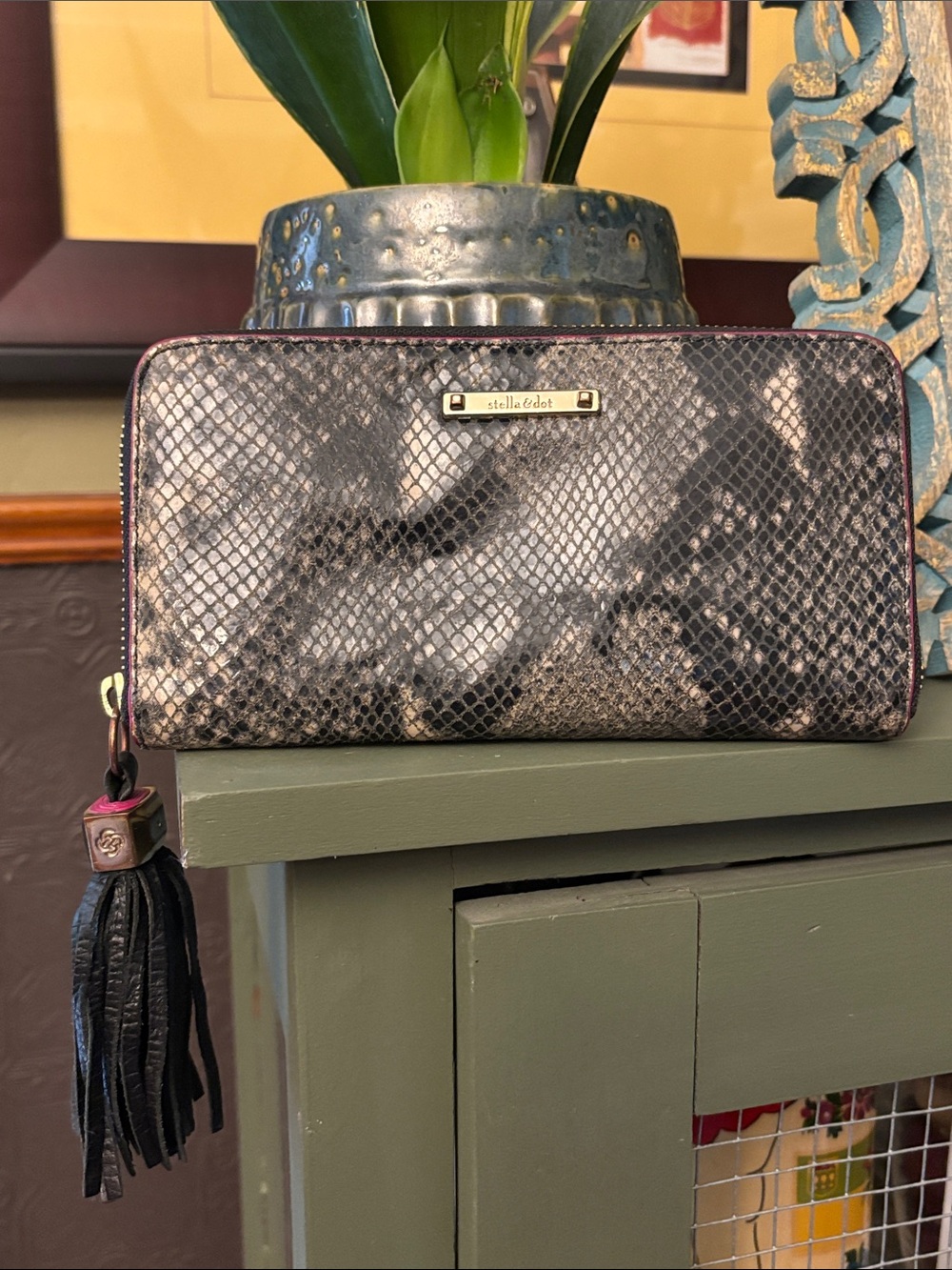 Stella & Dot Large Charcoal grey Snake-Print Zip Wallet with Tassel Accent